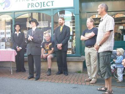 Launch of the Stroud pound, September 2009 Launch of the Stroud pound, September 2009